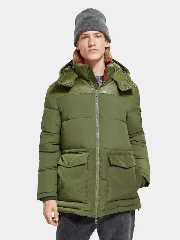 Mid-length puffer jacket